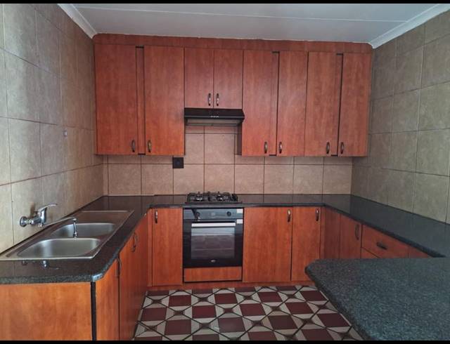 2 BEDROOM PROPERTY TO RENT IN BRAKPAN CENTRAL